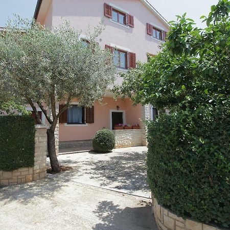 Guest House Ljubica Medulin Extérieur photo
