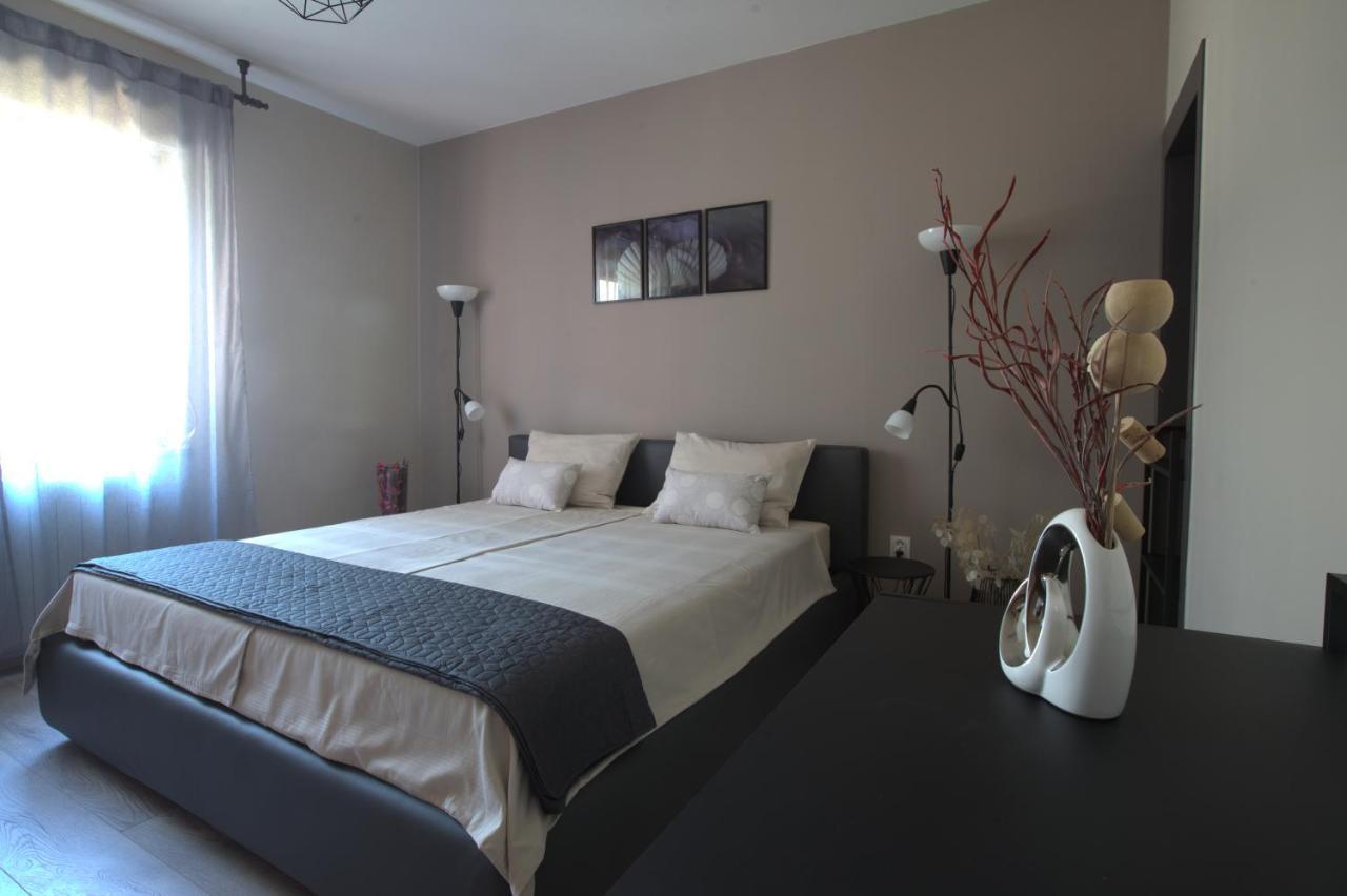 Guest House Ljubica Medulin Extérieur photo