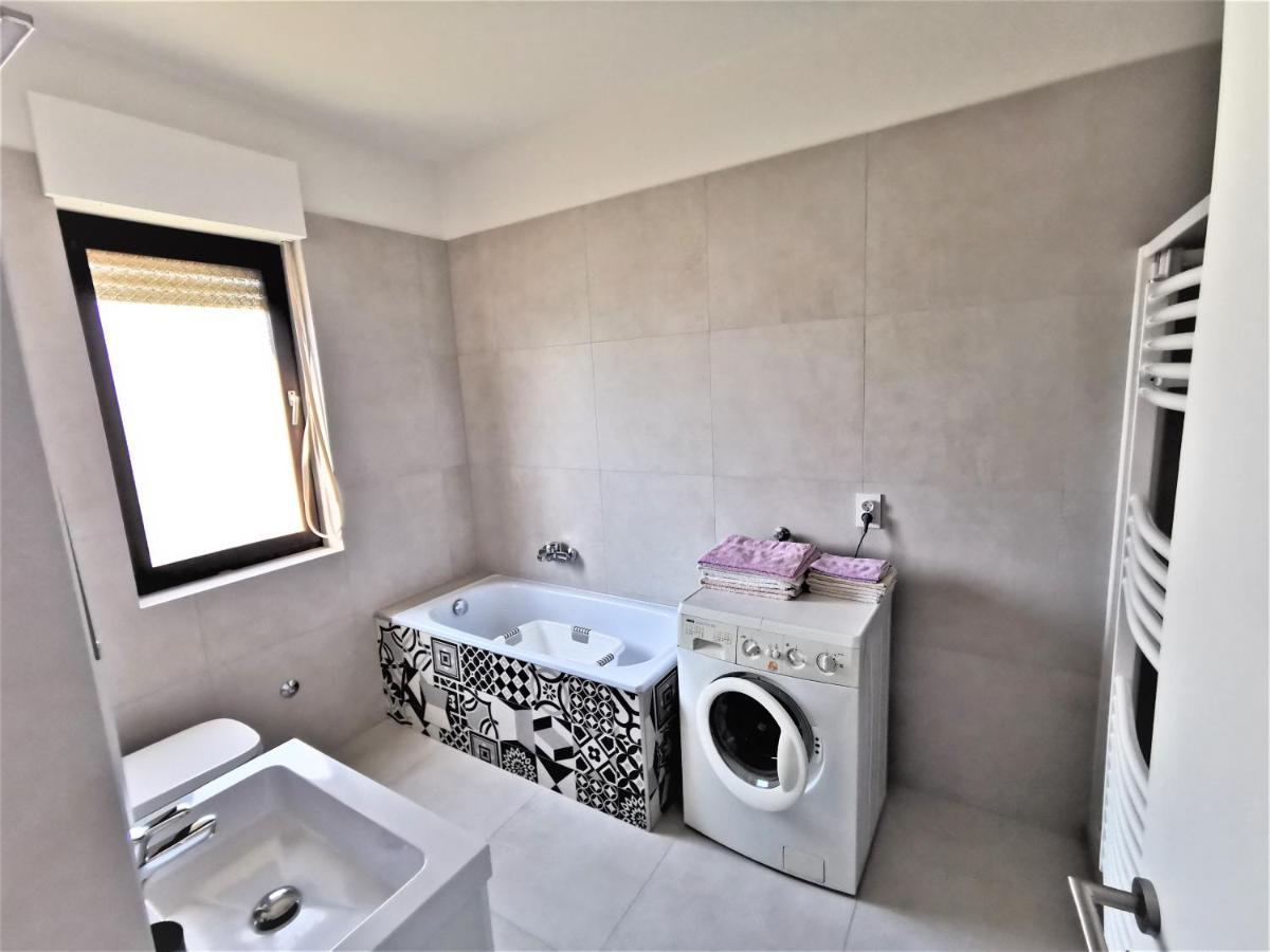 Guest House Ljubica Medulin Extérieur photo