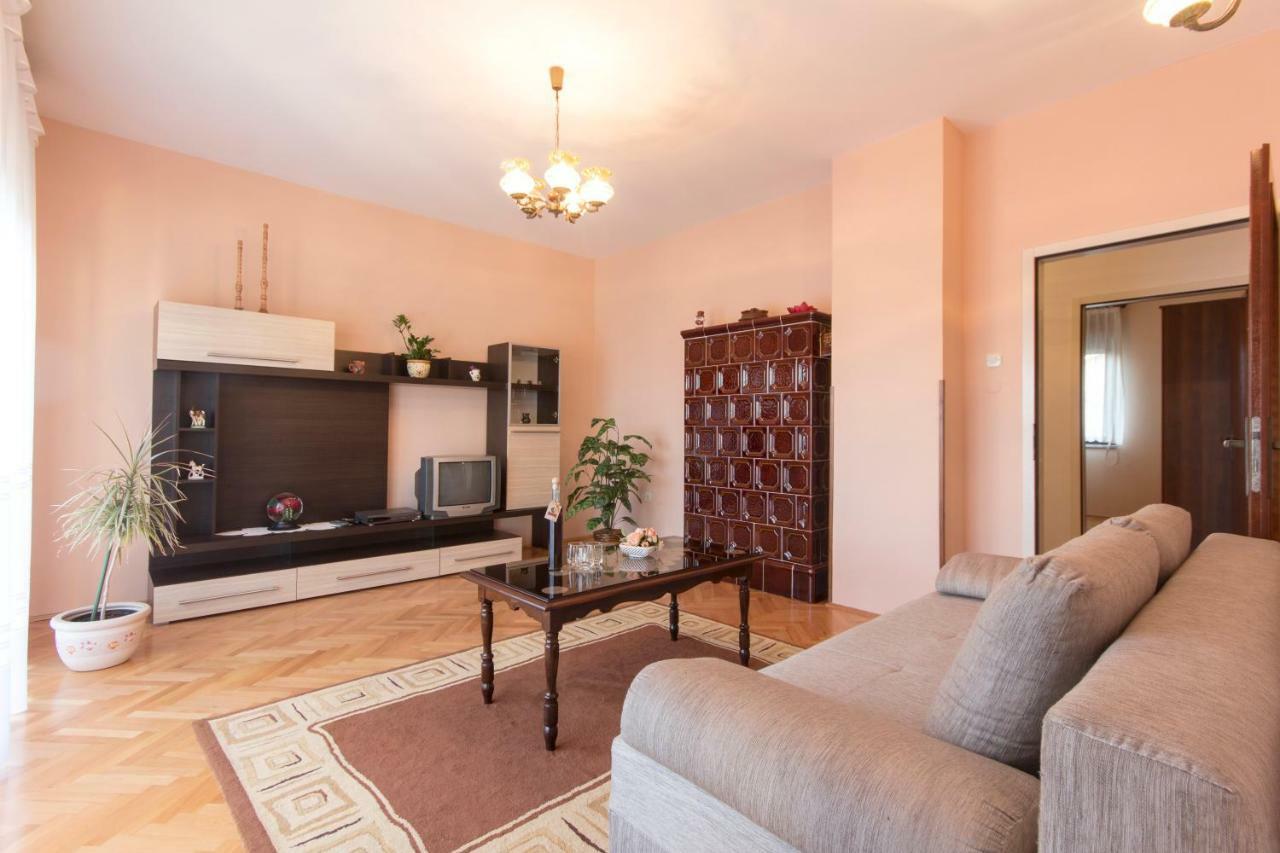 Guest House Ljubica Medulin Extérieur photo