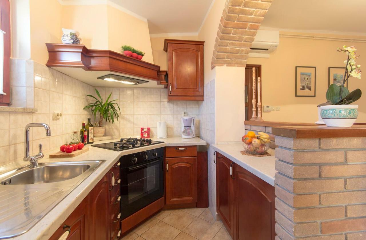 Guest House Ljubica Medulin Extérieur photo