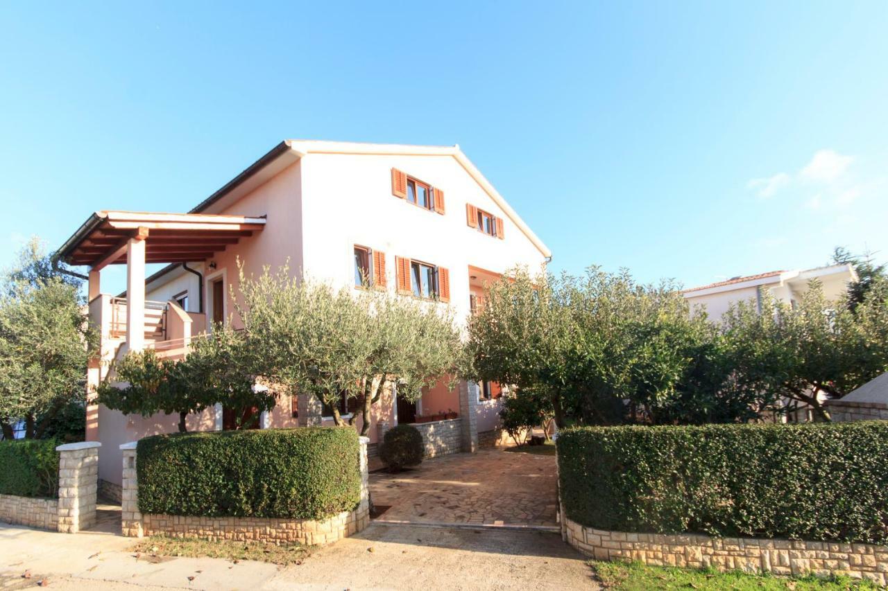 Guest House Ljubica Medulin Extérieur photo