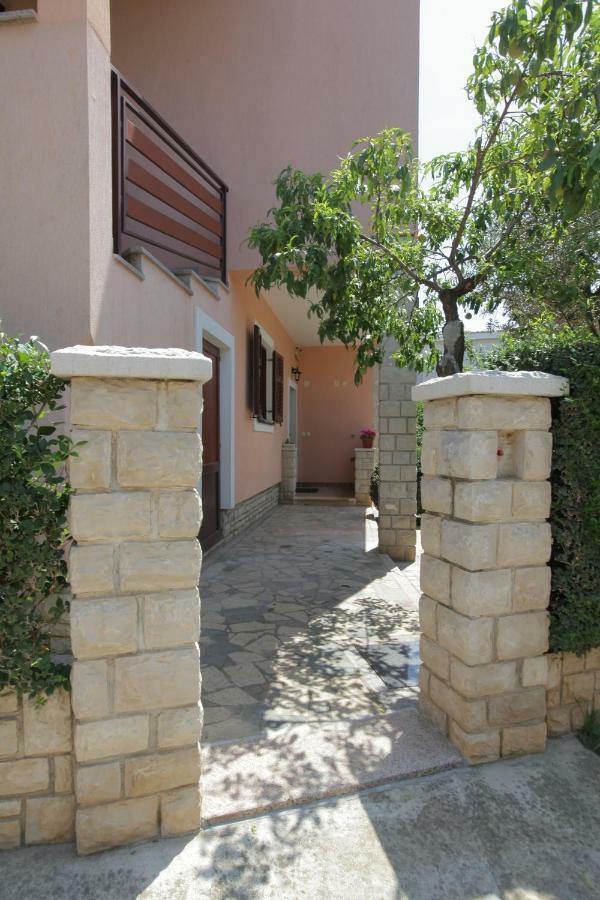 Guest House Ljubica Medulin Extérieur photo