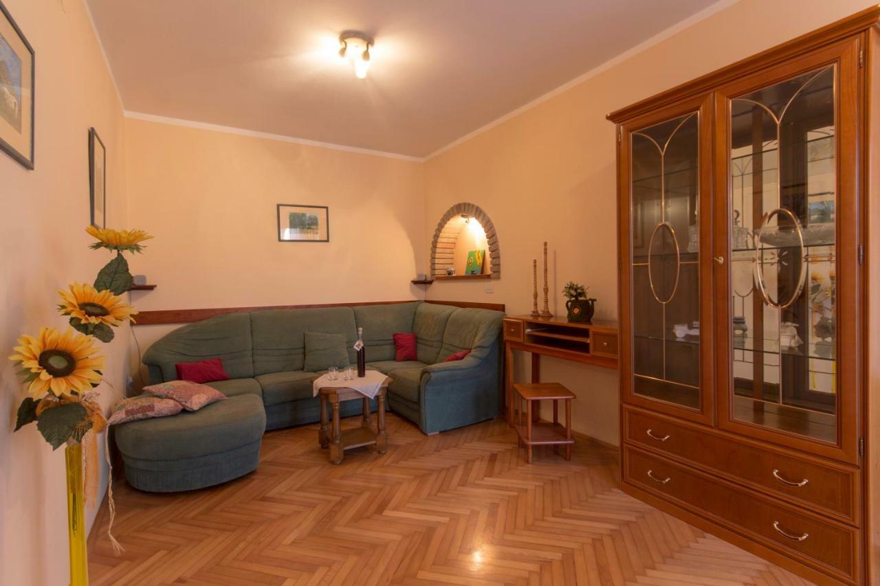 Guest House Ljubica Medulin Extérieur photo